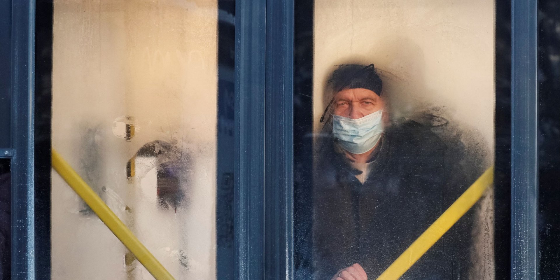 В Украине стабилизируется ситуация с COVID-19 (Фото: REUTERS/Gleb Garanich)