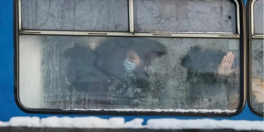 Штам Омікрон поширюється Україною (Фото: Gleb Garanich/Reuters)