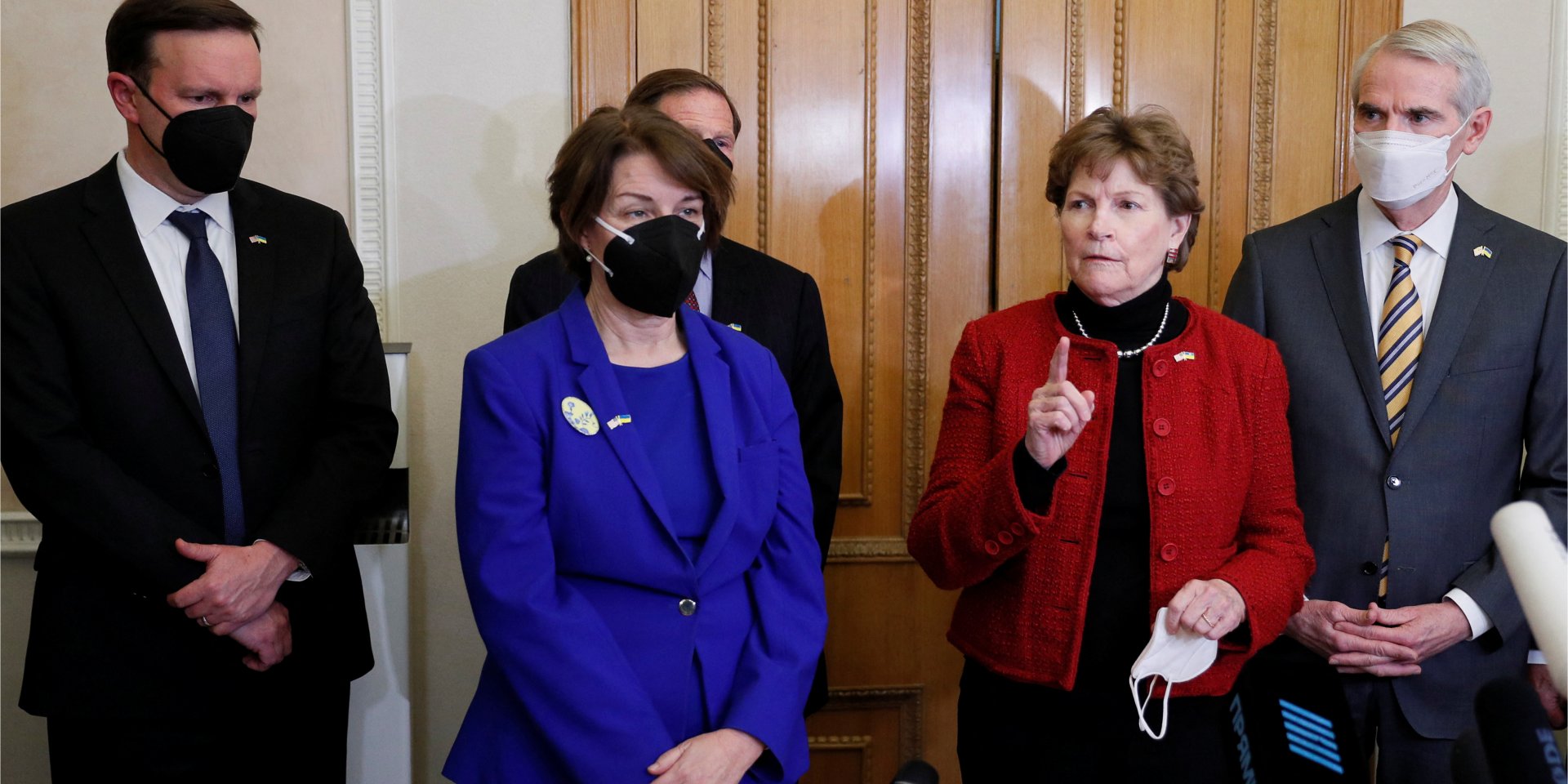 Jeanne Shaheen (D-NH) speaks during the press conference in Kyiv on Jan.17 (Photo: REUTERS/Gleb Garanich)