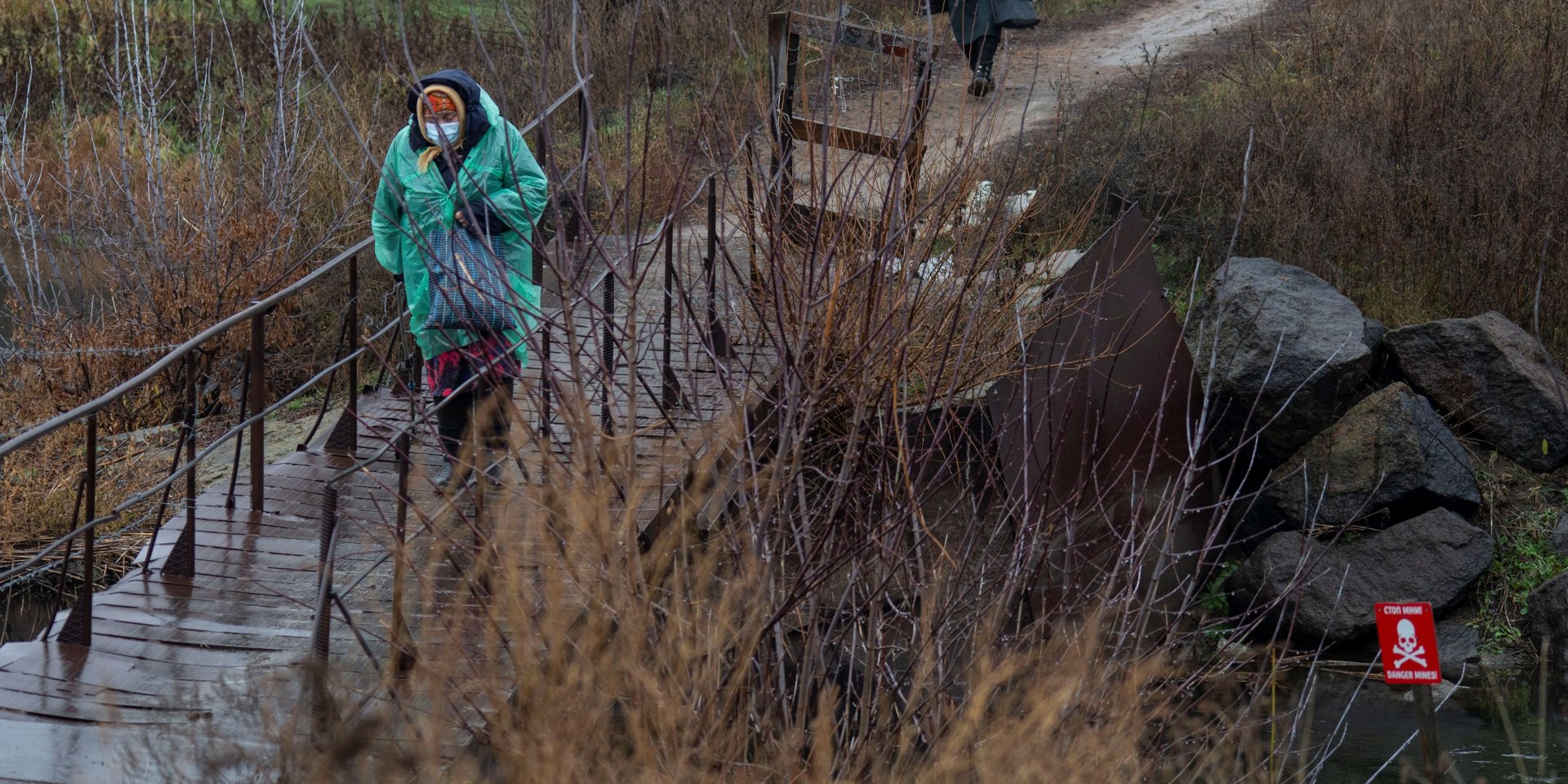 Село Старомар'ївка, розташоване на лінії розмежування (Фото: Press service of&nbsp;the Ukrainian ground forces/Handout via REUTERS)