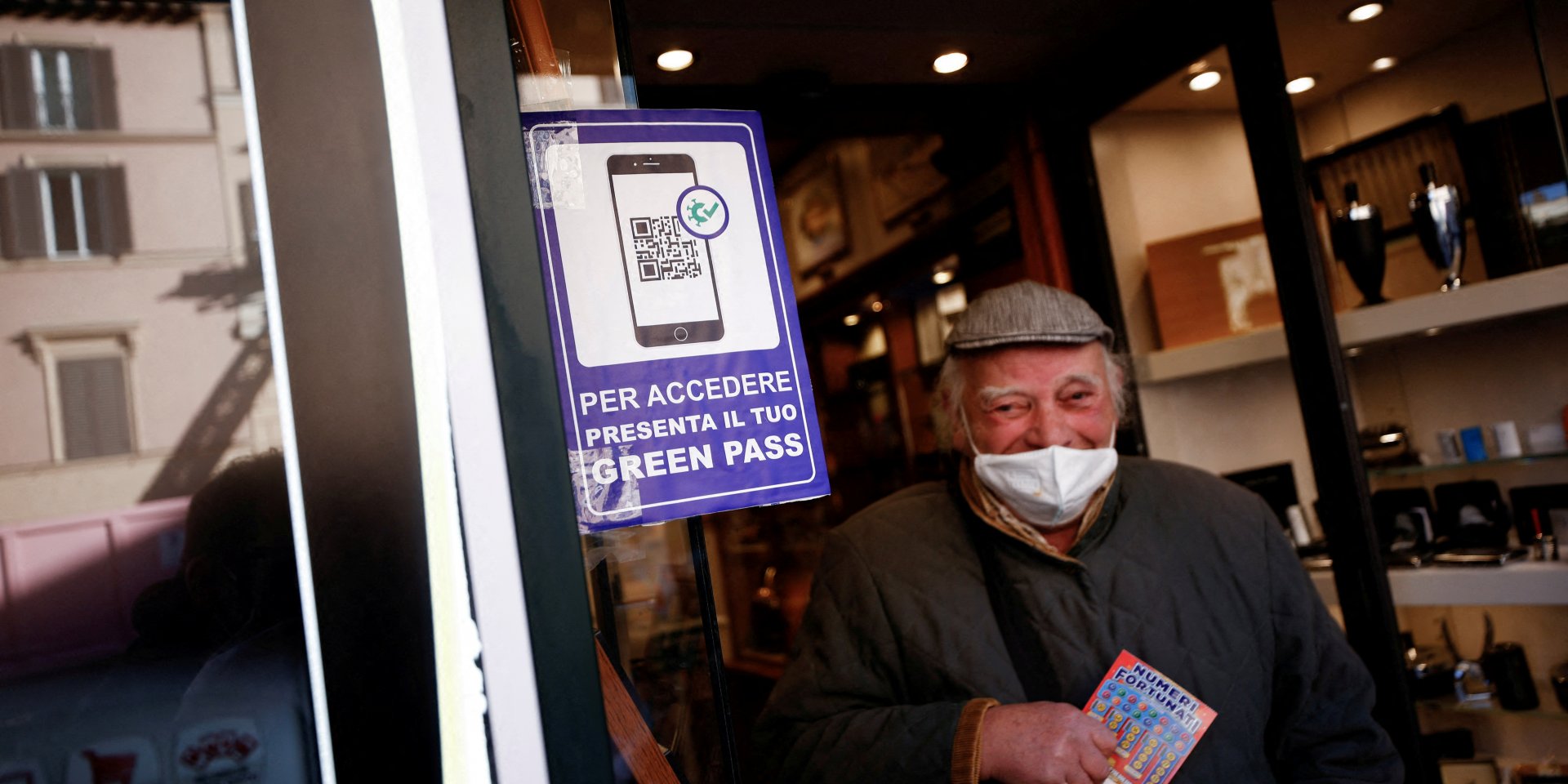 Коронавирус в Италии (Фото: REUTERS/Guglielmo Mangiapane/File Photo)