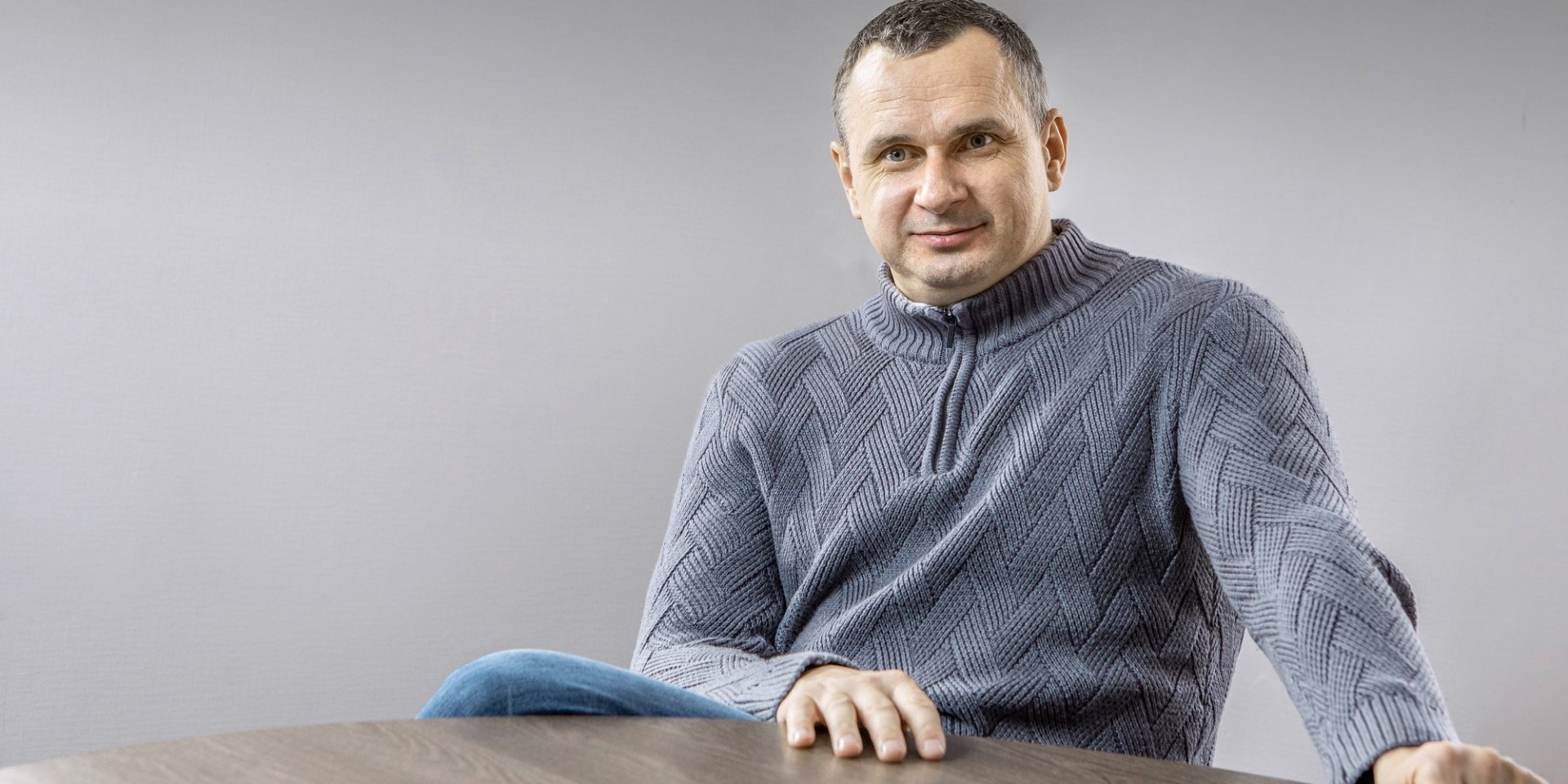 Олег Сенцов рассказал, что в случае нового российского вторжения эвакуирует семью и поедет «туда, где будет горячее» (Фото: Александр Медведев / НВ)