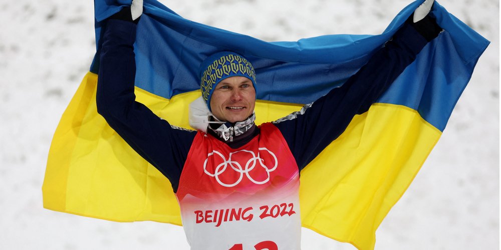 Свою награду Абраменко получил накануне (Фото: REUTERS/Mike Blake)