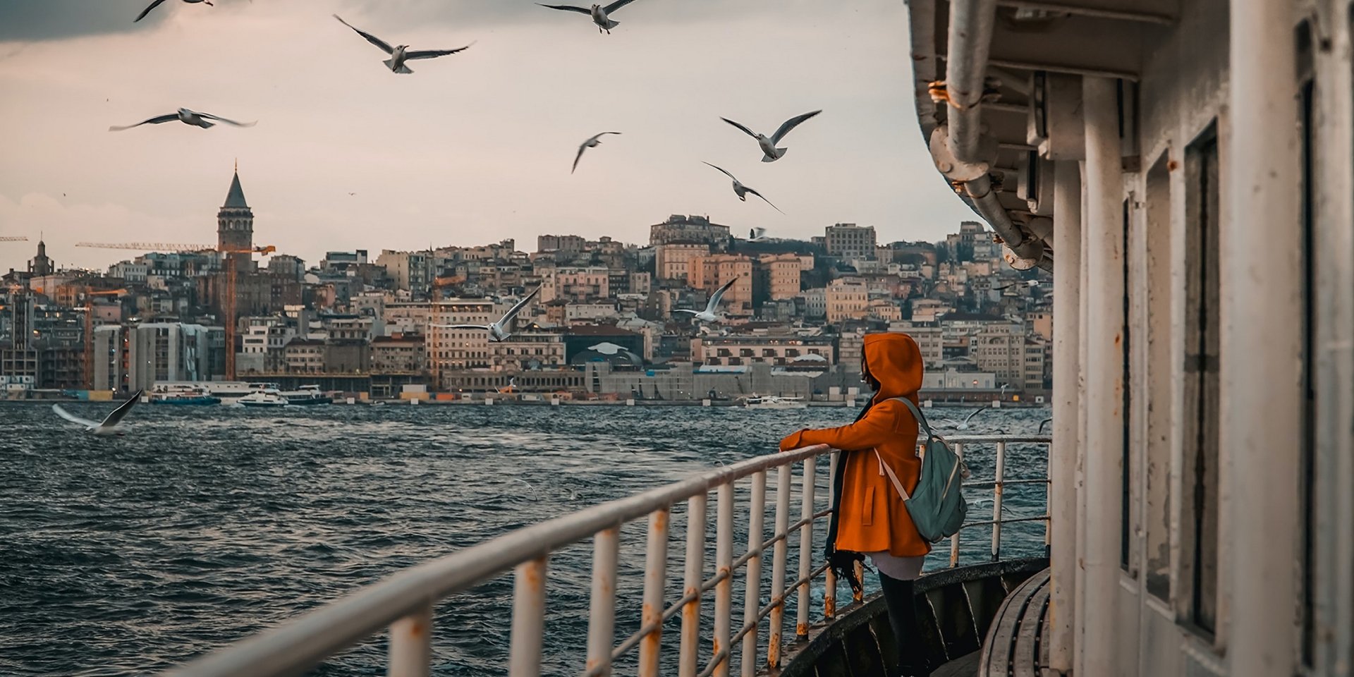 Стамбул (Фото: mert kahveci / unsplash)
