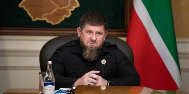 Кадиров не уточнив, де саме можна знайти список чеченських військових (Фото: grozny.tv)