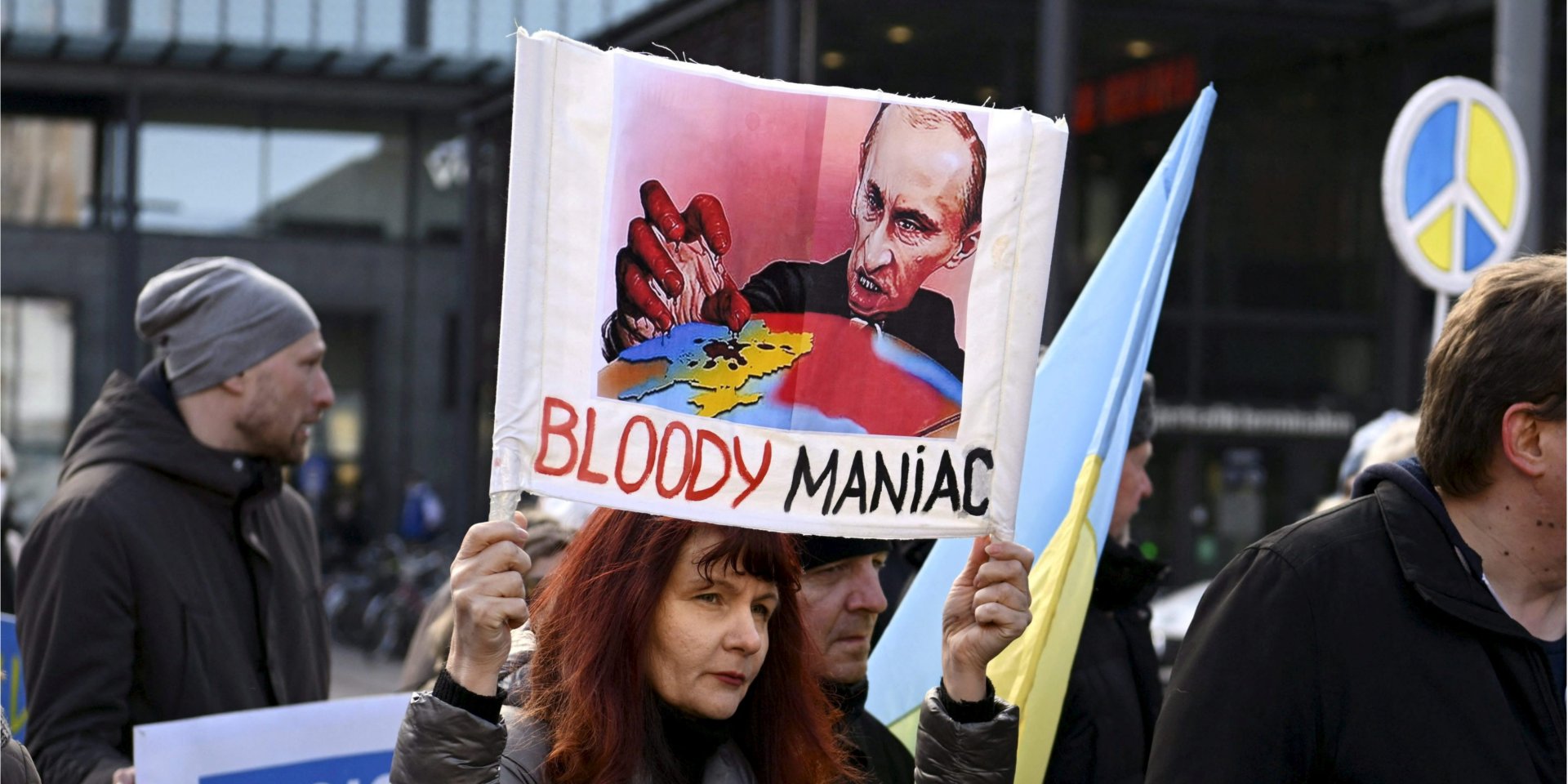 Демонстрация в поддержку Украины в центре Хельсинки, Финляндия, 19 марта 2022 года (Фото: Antti Aimo-Koivisto/Lehtikuva/via REUTERS)