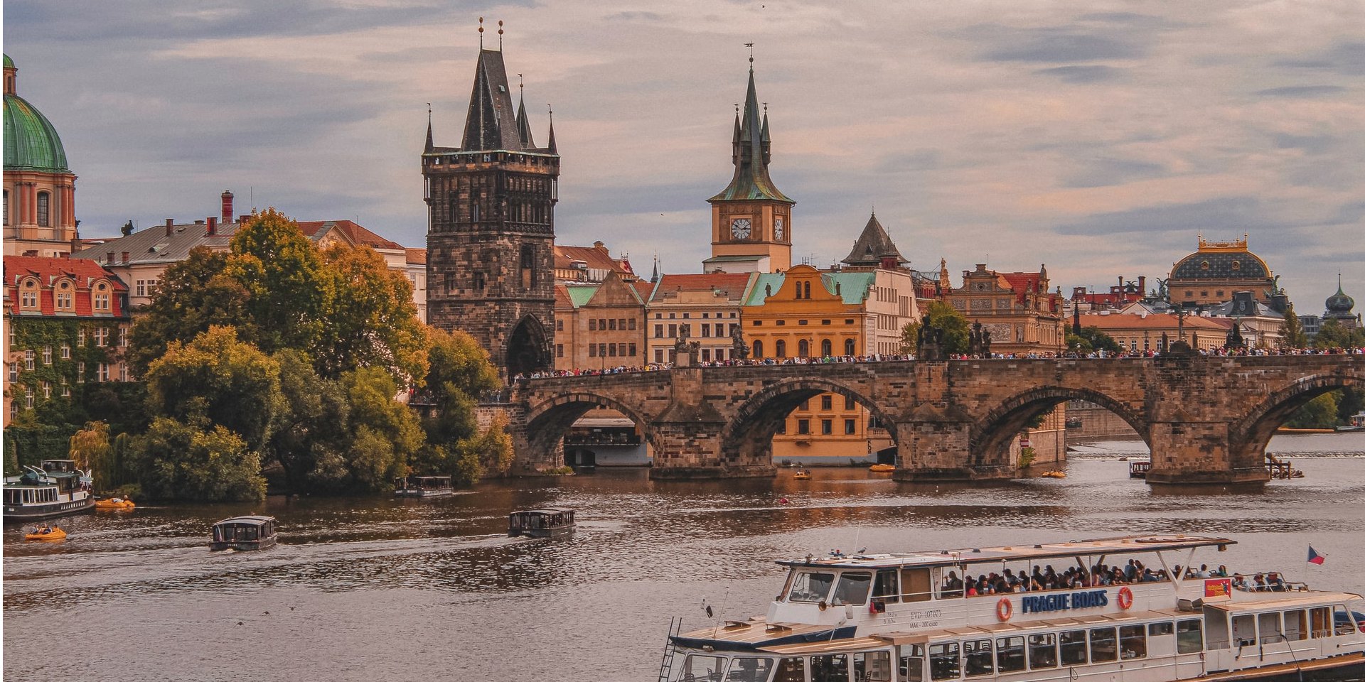 Прага (Фото: unsplash/Ouael Ben Salah)