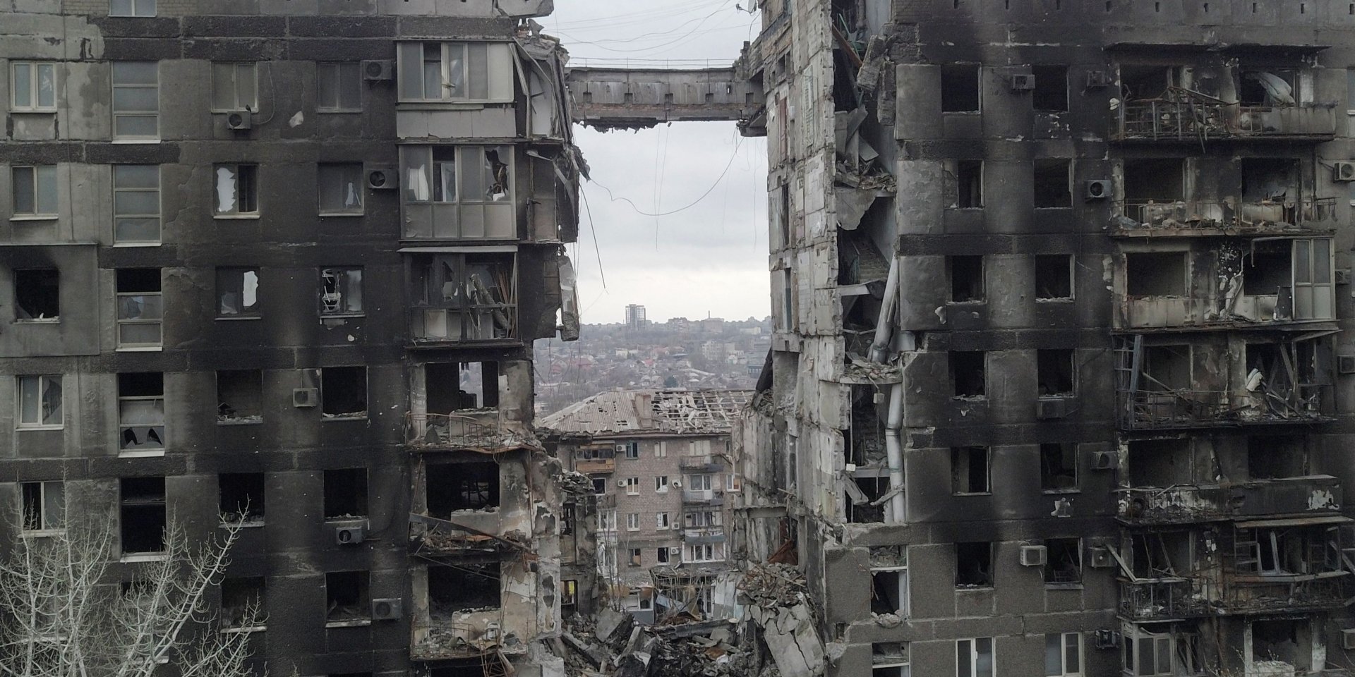 A residential building in Mariupol, destroyed by Russian shelling (Photo: REUTERS/Pavel Klimov)