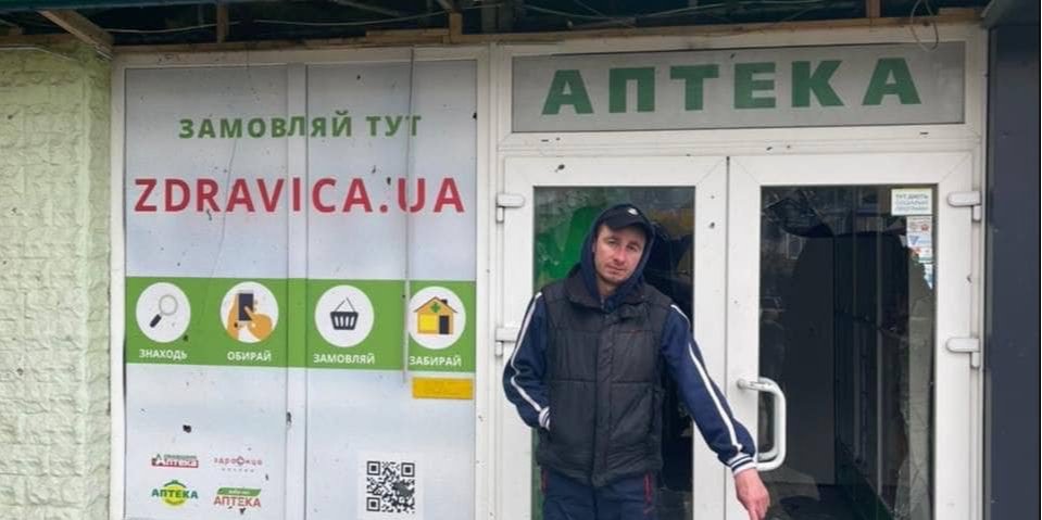 Мародер в Харькове (Фото: Сергей Болвинов / Facebook)