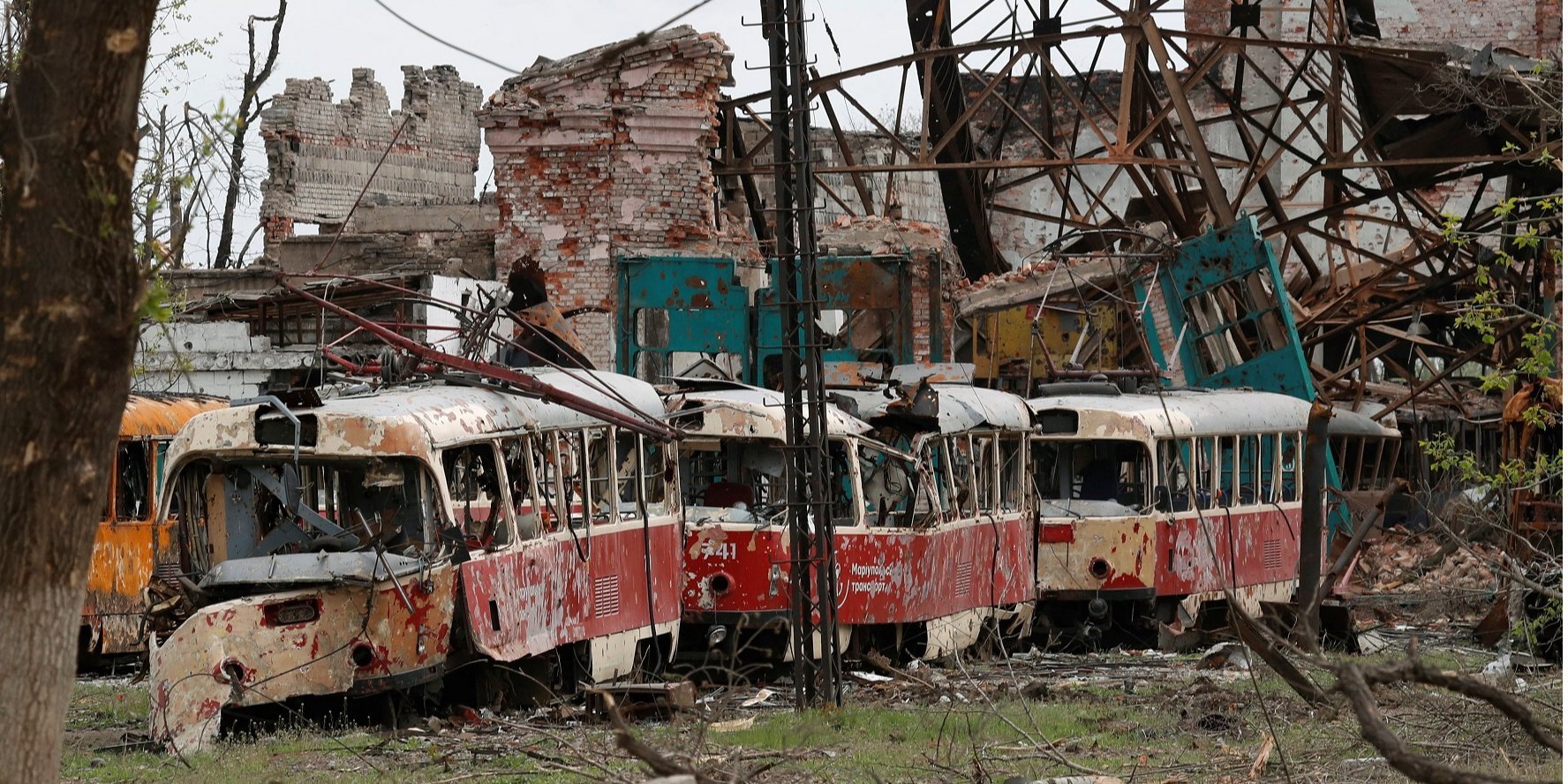 Trams destroyed by Russian shelling in Mariupol. (Photo: REUTERS/Alexander Ermochenko)