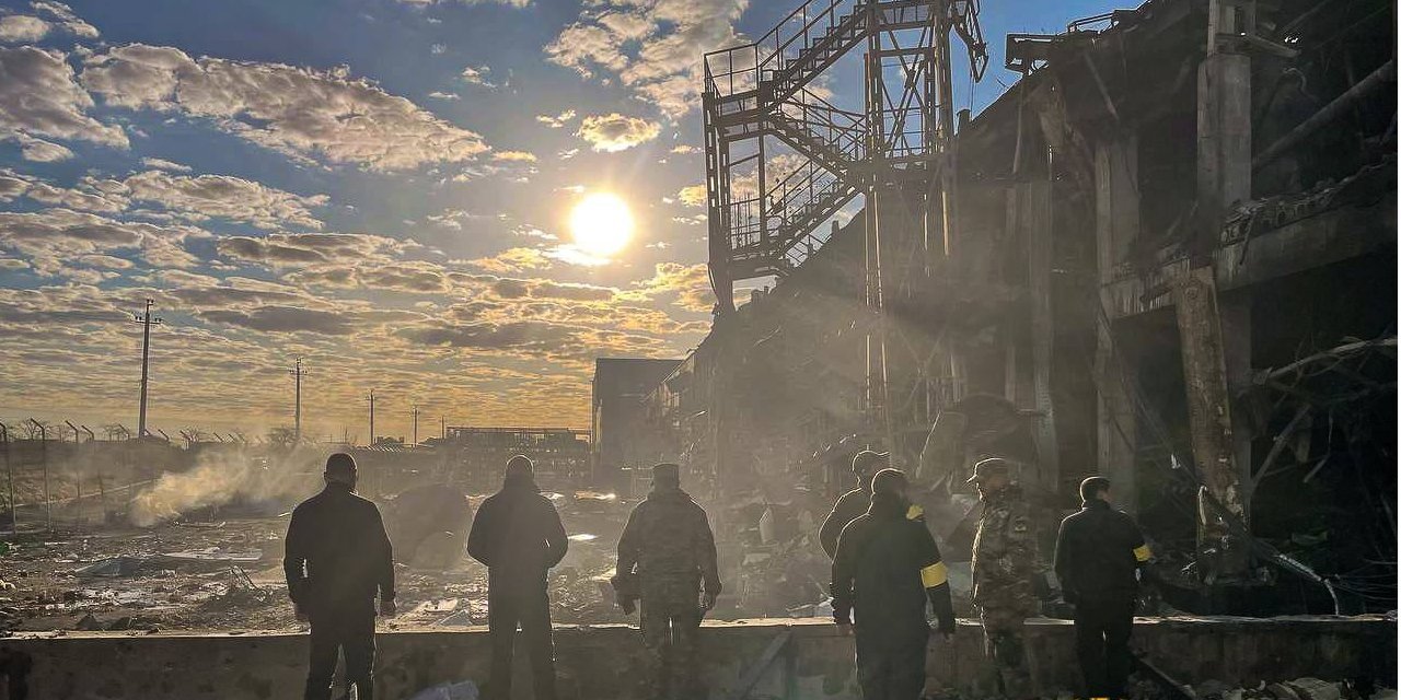 Consequences of the missile attack on Odessa, which Russia carried out in the evening of May 9: 7 missiles were fired in the city (Photo: Odesa city council/press service)