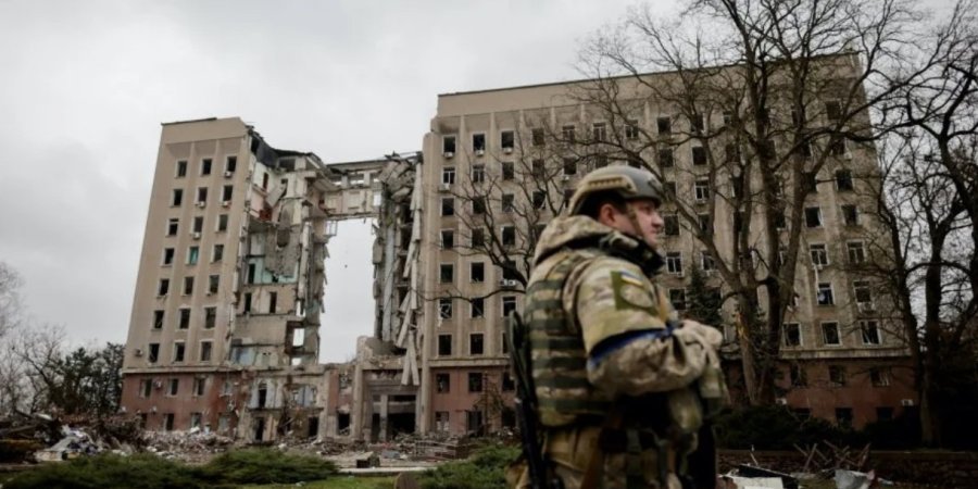 Зруйнована окупантами будівля Миколаївської ОДА (Фото:REUTERS/Ueslei Marcelino)