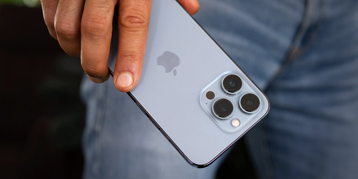 В некоторых моделях iPhone обнаружена опасная уязвимость (Фото: PhoneArena)