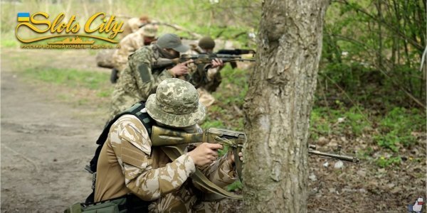 Помощь украинской армии (Фото: Slots City)