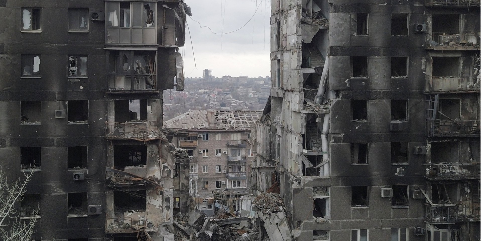 Mariupol turned into ruins by Russian aggressors (Photo: Pavel Klimov / Reuters)