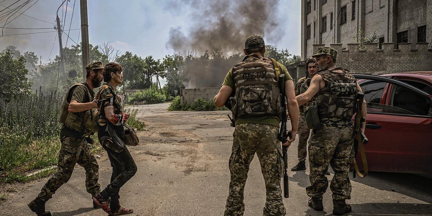 Lysychansk under artillery shelling, June 11, 2022. (Photo: Aris Messinis/AFP/Facebook)