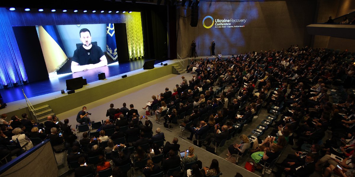 President Volodymyr Zelenskyн speaks at a conference in Lugano (Photo: Ursula von der Leyen via Twitter)