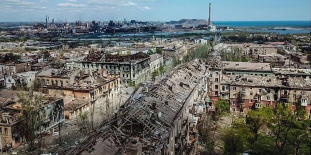 Russia's invasion force almost completely destroyed the city of Mariupol. (Photo: Palaezepa50/Twitter)