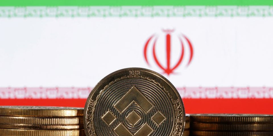 Binance обробляла іранські транзакції (Фото: REUTERS/Dado Ruvic)