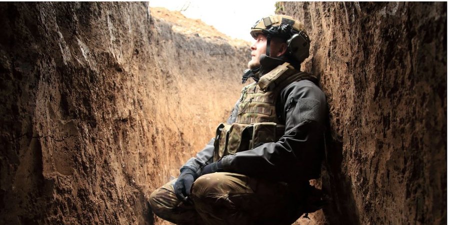 Вид из окопа. Российский доброволец с позывным Фортуна (на фото) рассказал, как выглядит война для русских, сражающихся за Украину (Фото:DR)