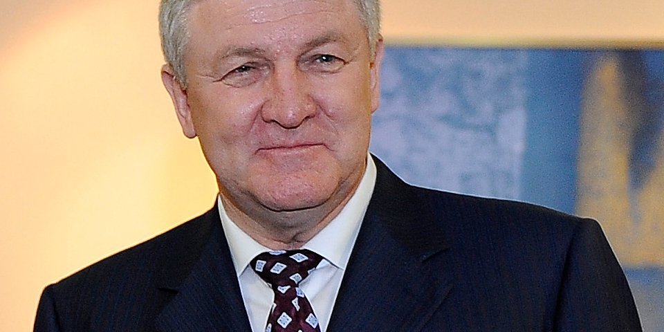 Суд разрешил арестовать экс-министра обороны Ежеля по Харьковским ...