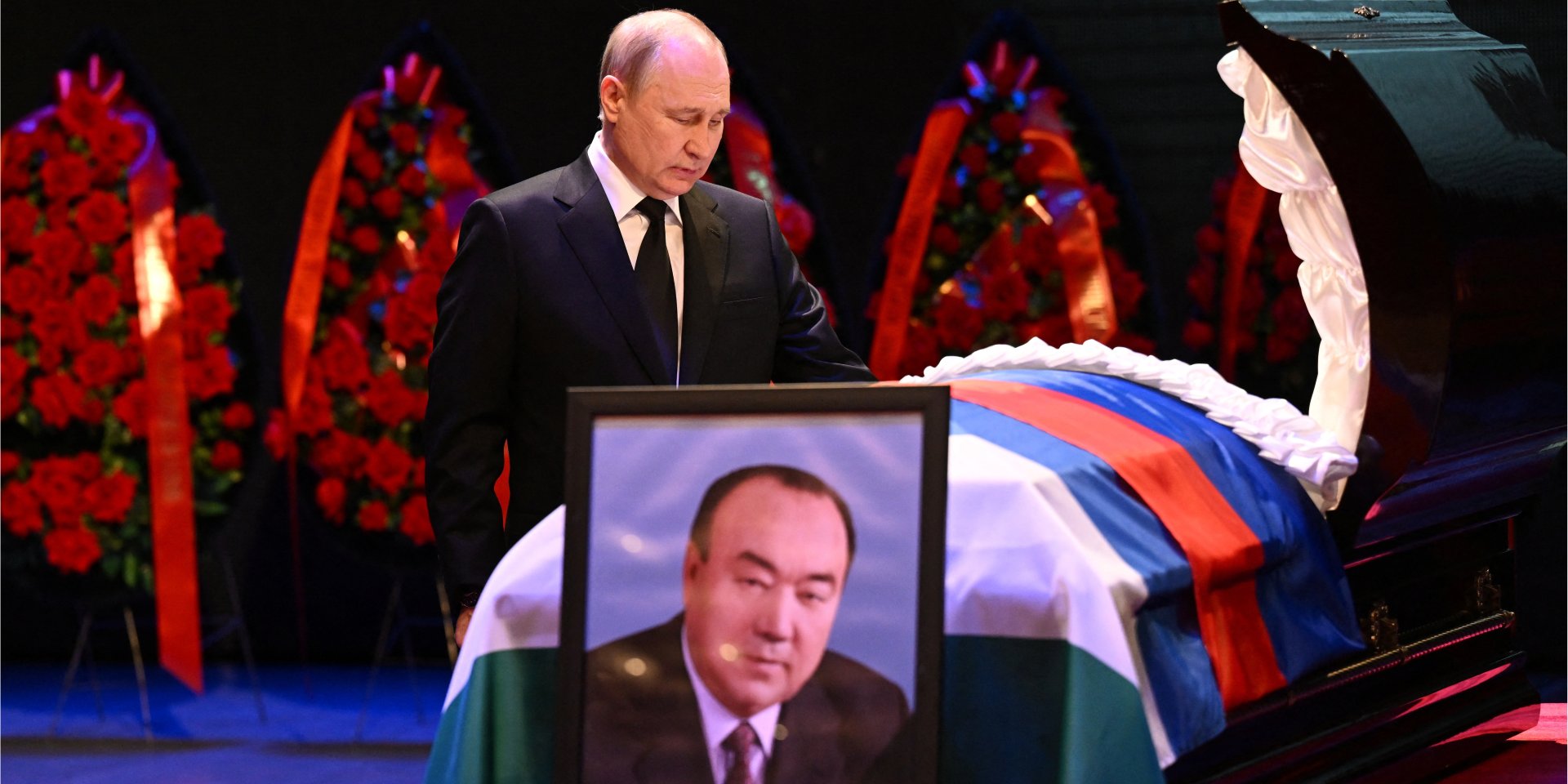 Опубліковане Кремлем фото, на якому, як стверджується, Володимир Путін присутній на церемонії прощання з Муртазою Рахімовим, 13 січня (Фото: Sputnik/Dmitry Azarov/Pool via REUTERS)