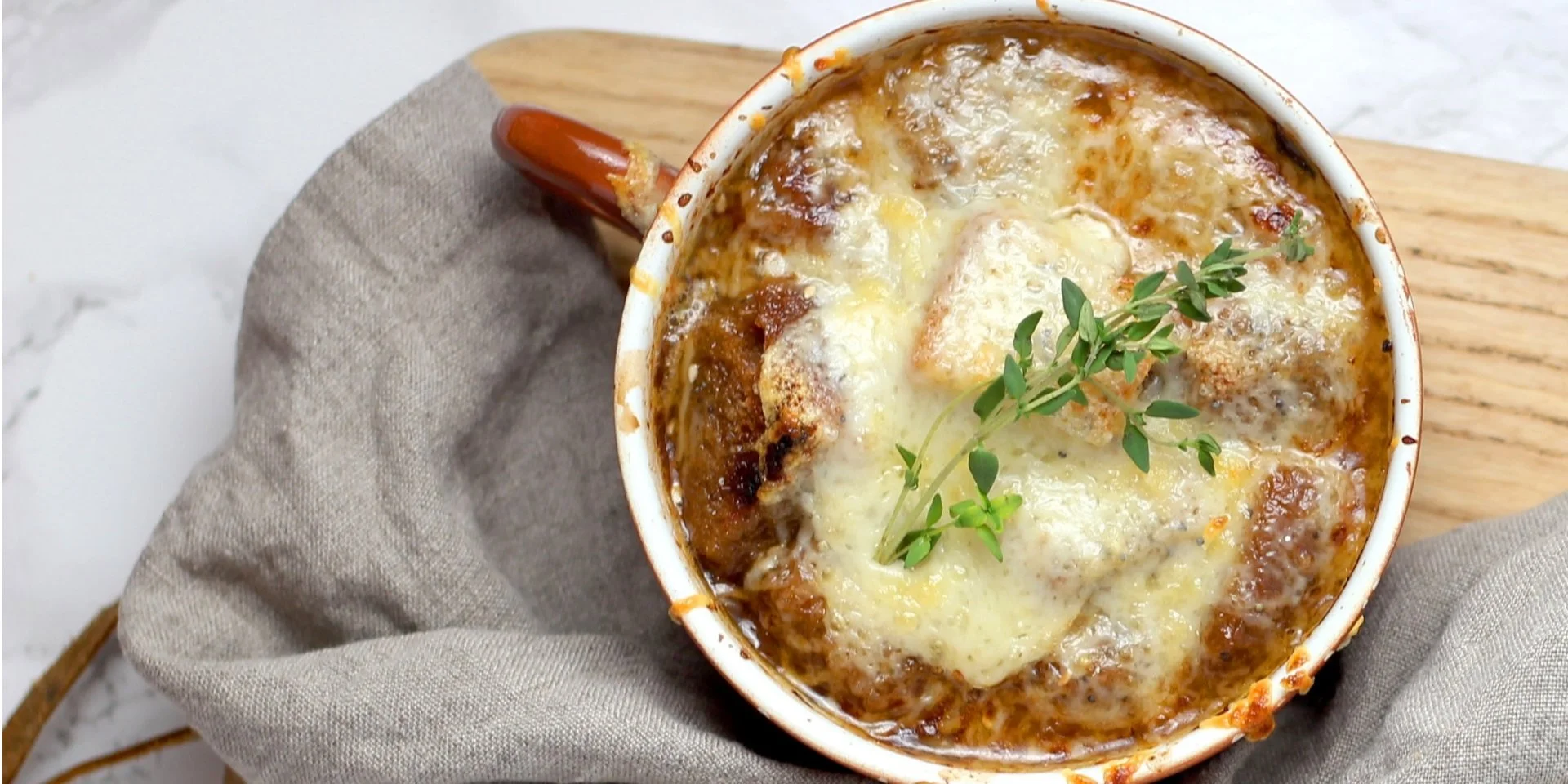 Французский луковый суп с гренками