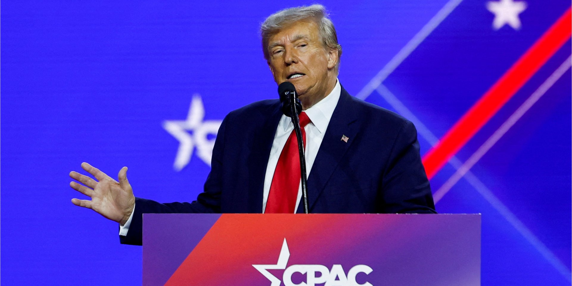 В 2019 году Трамп отклонил «санкции из ада», направленные против России (Фото: REUTERS/Evelyn Hockstein/File Photo)