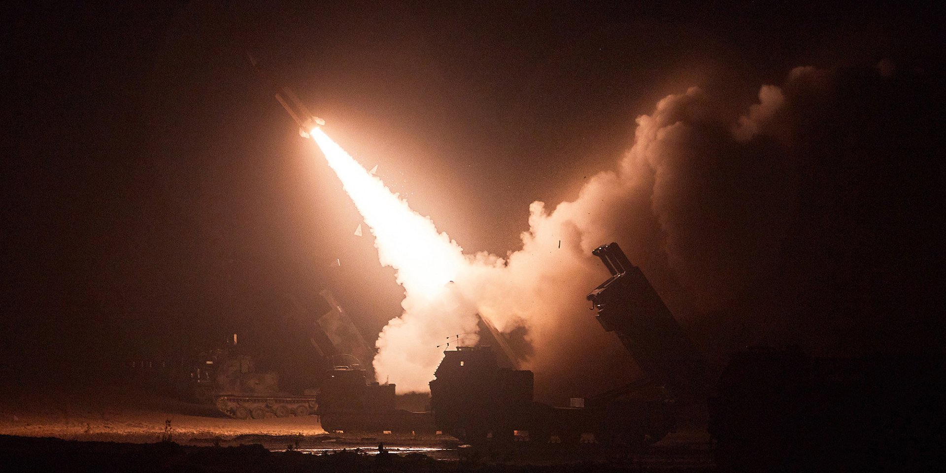 Американские баллистические ракеты малой дальности ATACMS (Фото: South Korean Defense Ministry)
