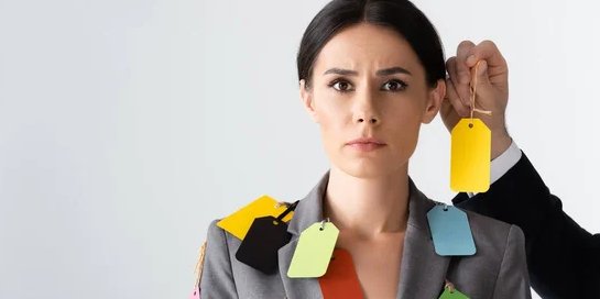 Дискриминирующее отношение на работе приводит к повышению кровяного давления (Фото: AndrewLozovyi/Depositphotos)
