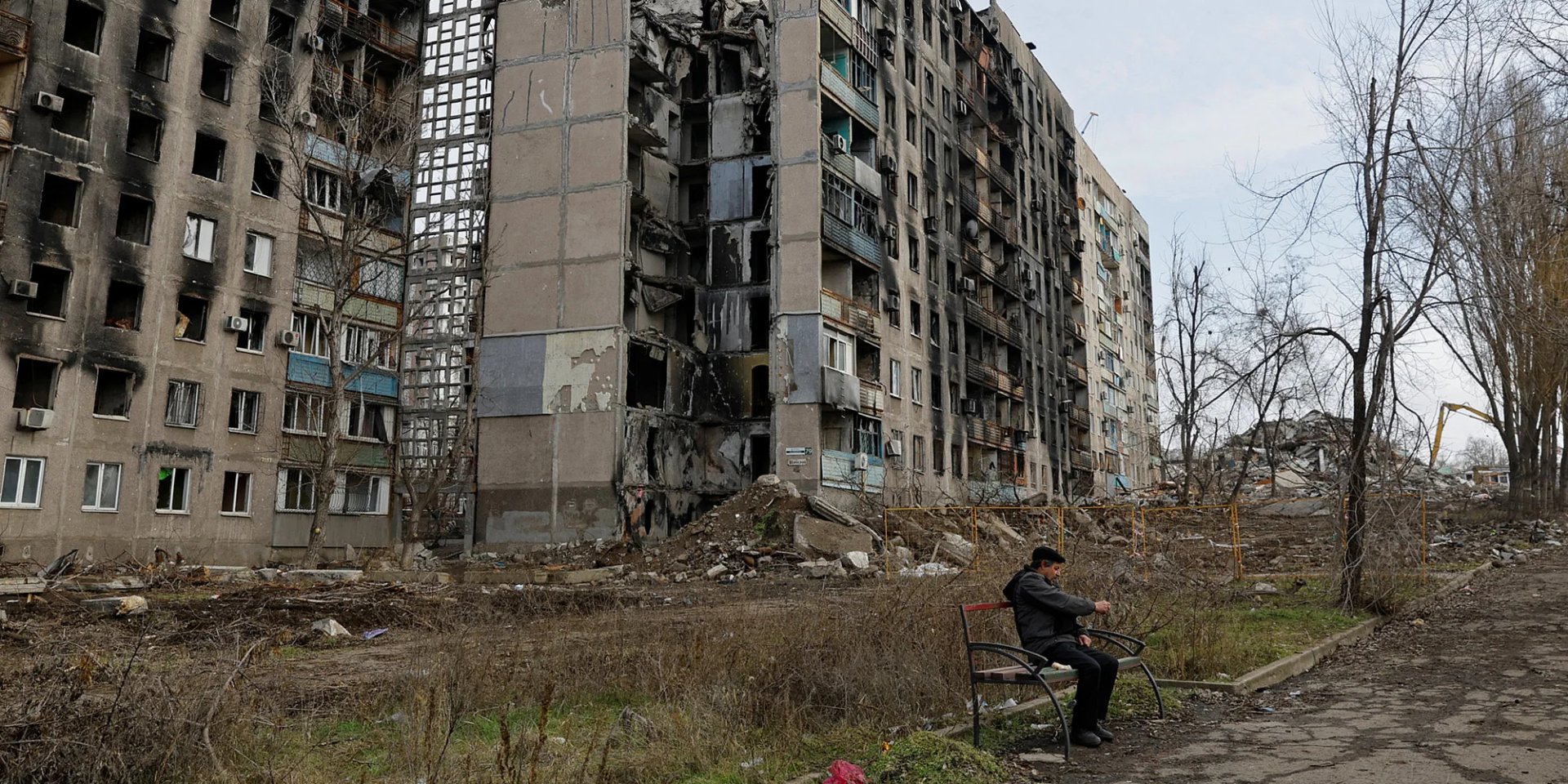 Mariupol after Russian shelling (Photo: Alexander Ermochenko / REUTERS)