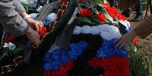 Since April 7, 2367 names have been added to the list (Photo:REUTERS/Anton Vaganov)