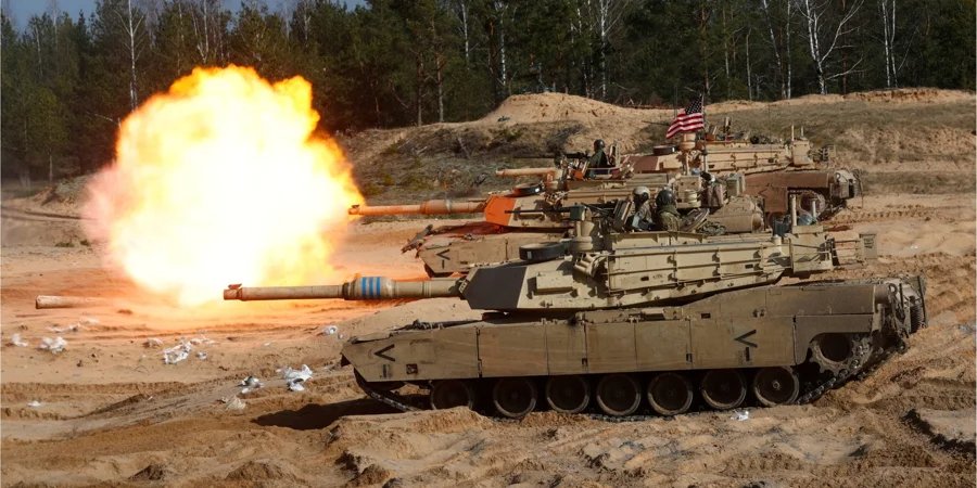 Abrams M1 tanks (Photo: REUTERS/Ints Kalnins)