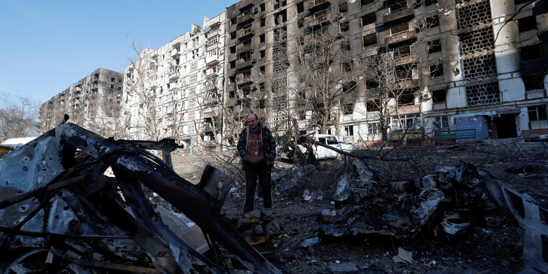 Destruction in Mariupol as a result of Russian shelling (Photo: REUTERS/Alexander Ermochenko)
