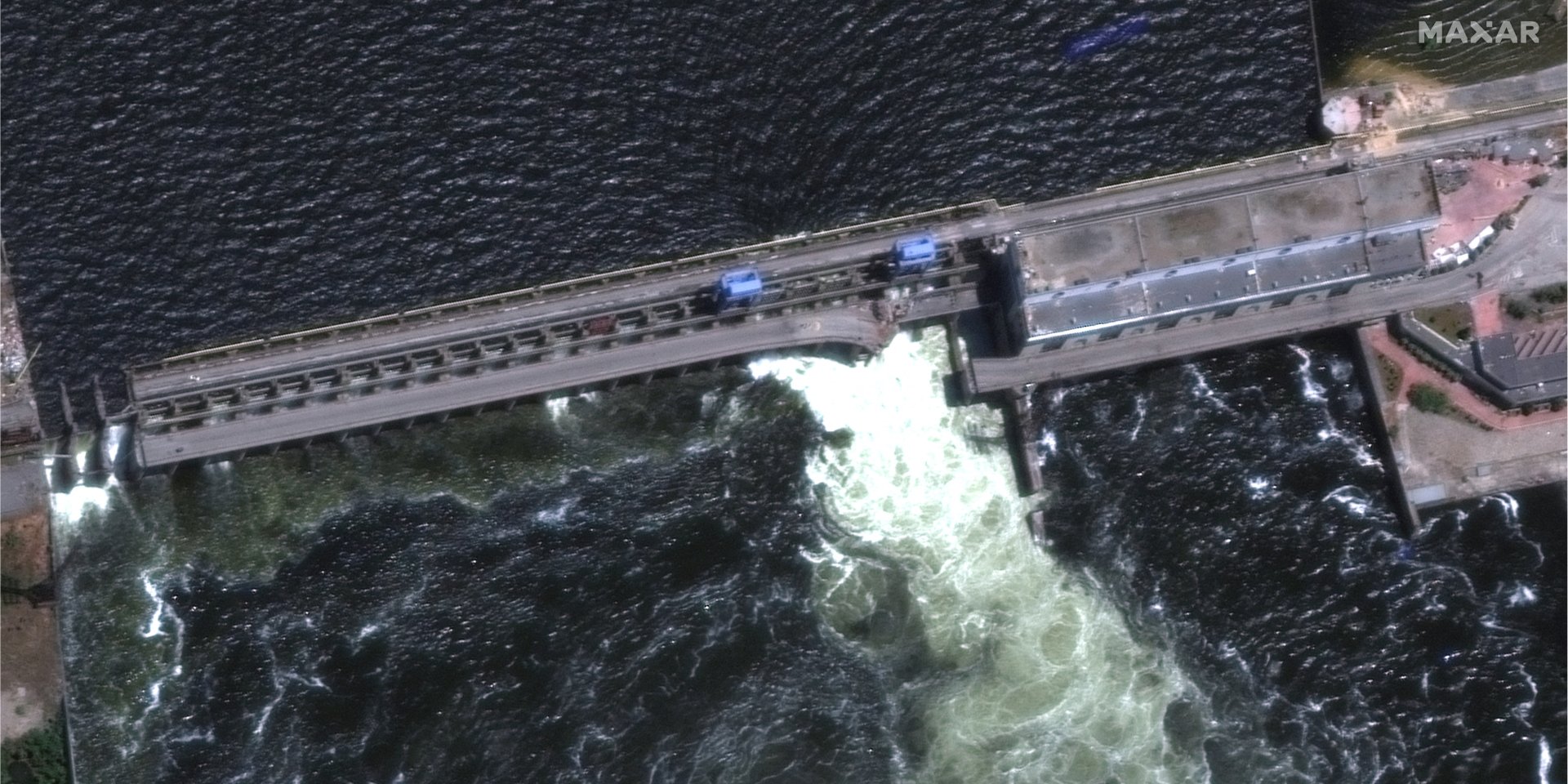 The military of the Russian Federation blew up the Kakhovskaya HPP (Photo: Maxar Technologies/Handout via REUTERS)