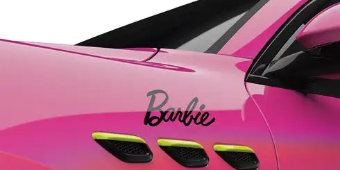 В наше время Барби может ездить на различных модных и роскошных автомобилях, которые соответствуют ее характеру и интересам (Фото: Maserati)