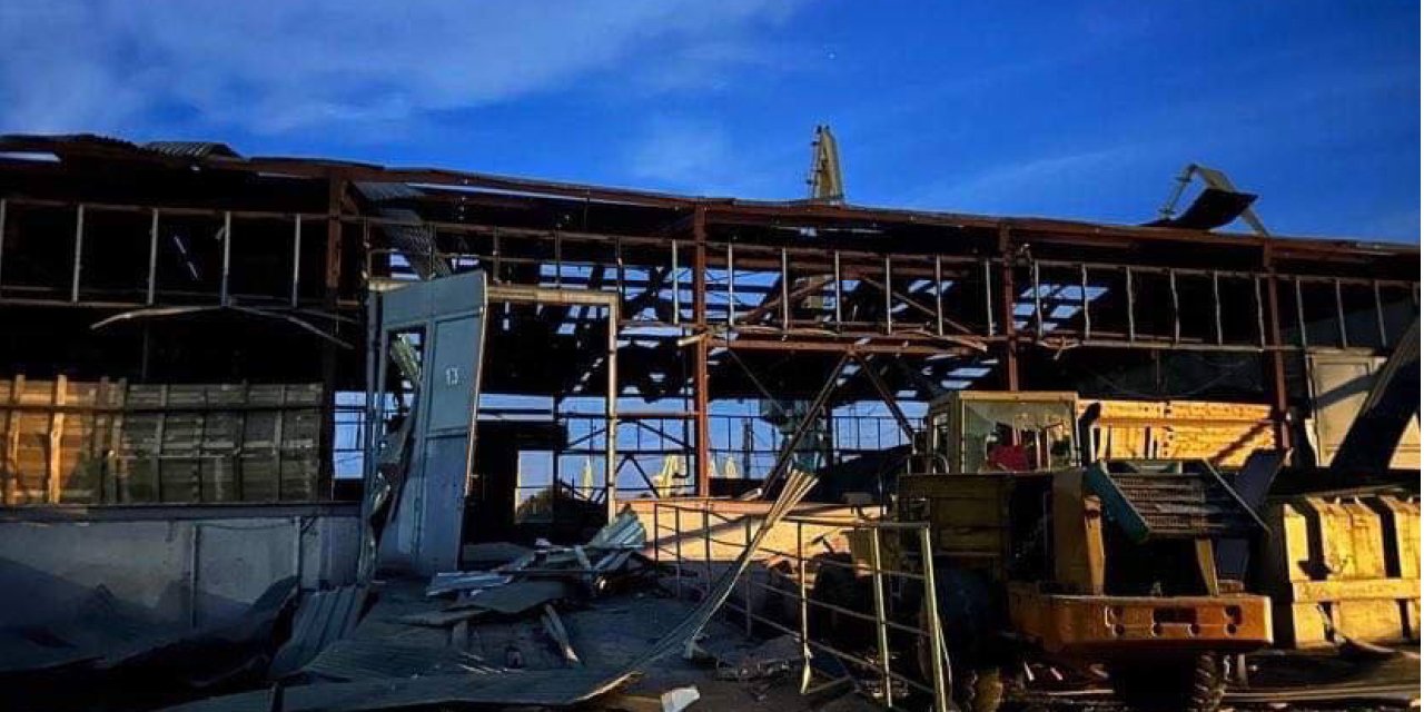 Consequences of the Russian attack on the port of Izmail on August 2, 2023 (Photo: Odesa Regional Prosecutor's Office)