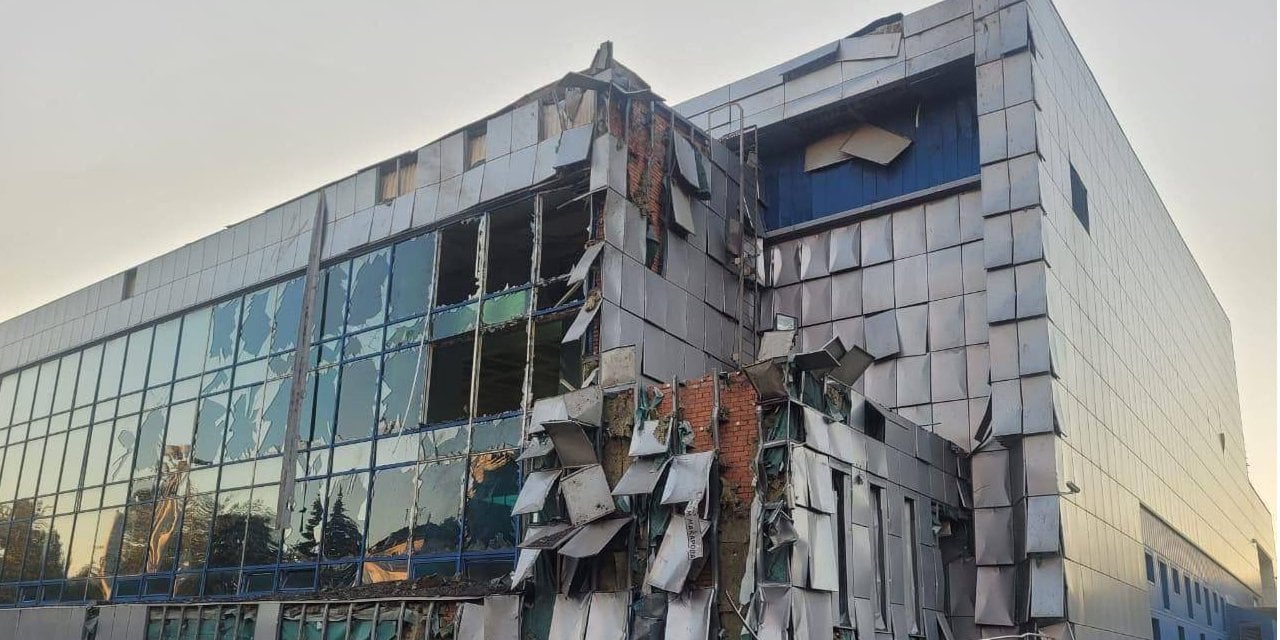 A damaged sports facility in Dnipro (Photo: Сергій Лисак/Telegram)