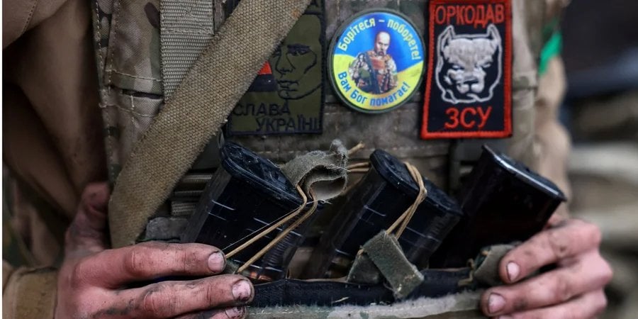 Ukrainian military near Bakhmut, April 13, 2023 (Photo: REUTERS/Kai Pfaffenbach)