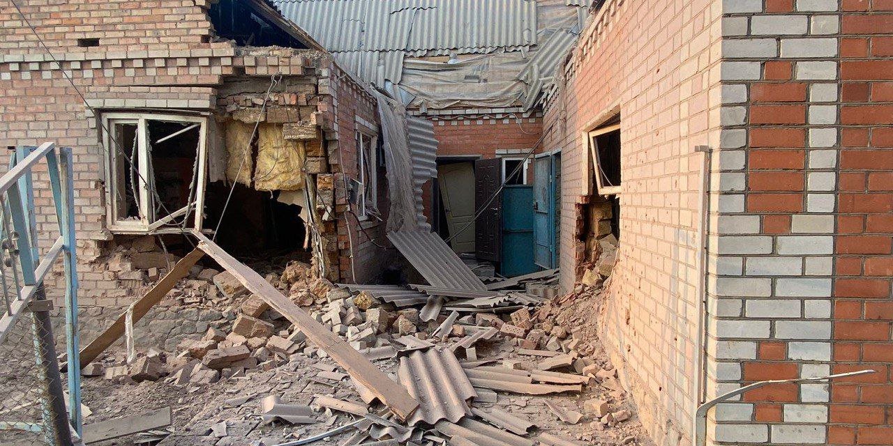 Consequences of shelling in Nikopol, during which a 74-year-old woman was wounded (Photo: Сергій Лисак / Телеграм)