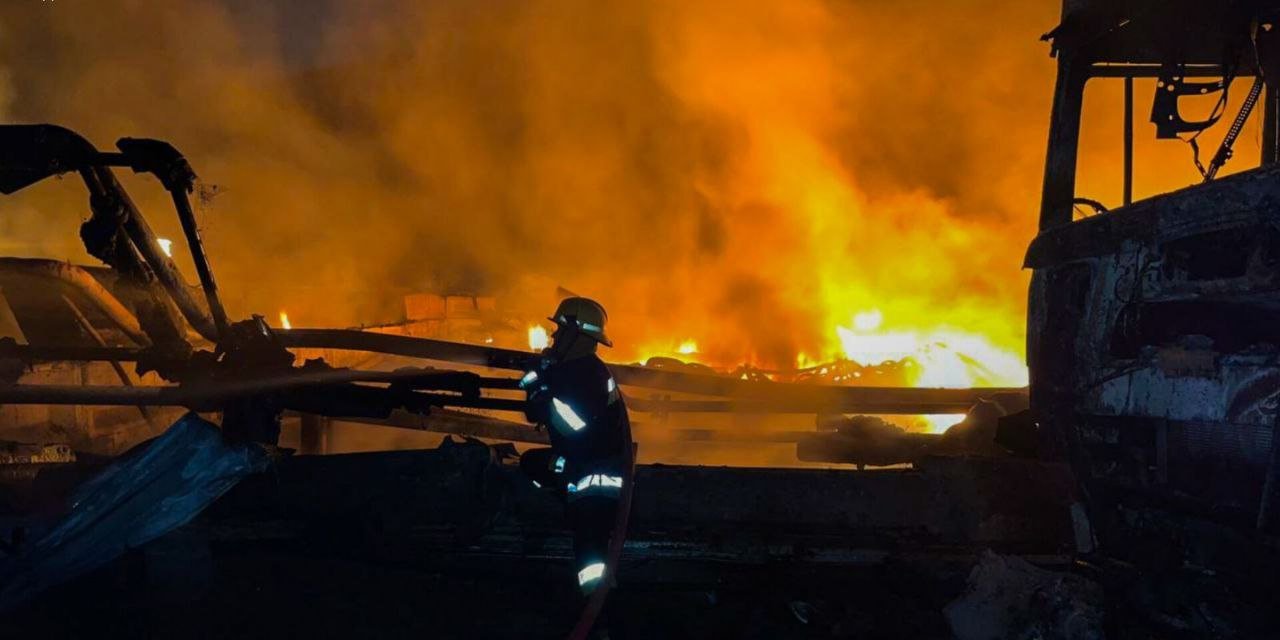 Rescuers eliminate the consequences of Russia's night attack on the port infrastructure of Odesa Oblast (Photo: State Emergency Service)