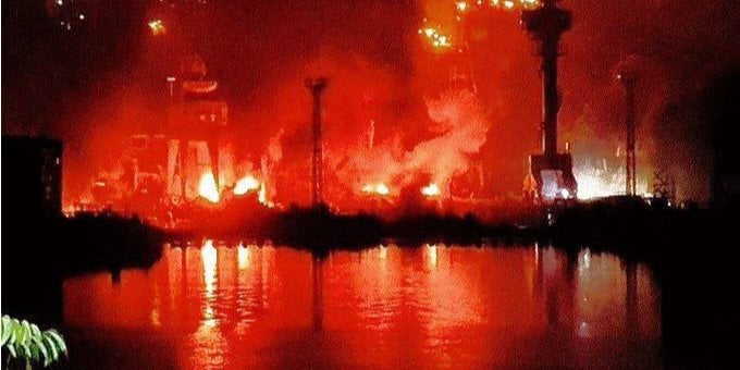 Fire in Sevastopol on the night of September 13 (Photo: Цаплієнко_Ukraine Fights/Telegram)