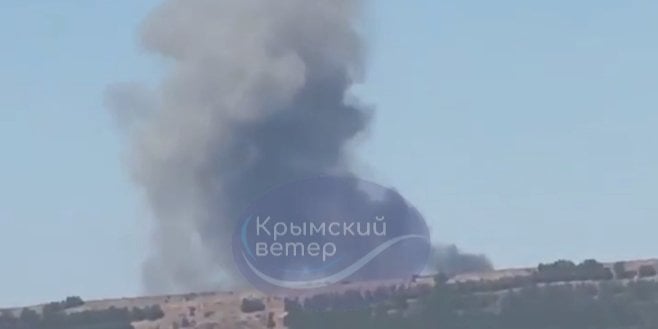 Smoke rises near Verkhniosadove near Sevastopol on September 20 (Photo: Video screenshot Кримський вітер)