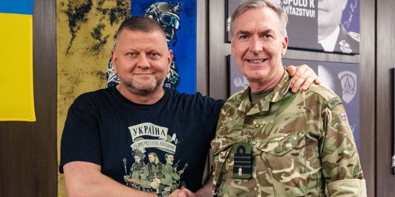 Valerii Zaluzhnyi and Tony Radakin (Photo: Валерій Залужний/Telegram)