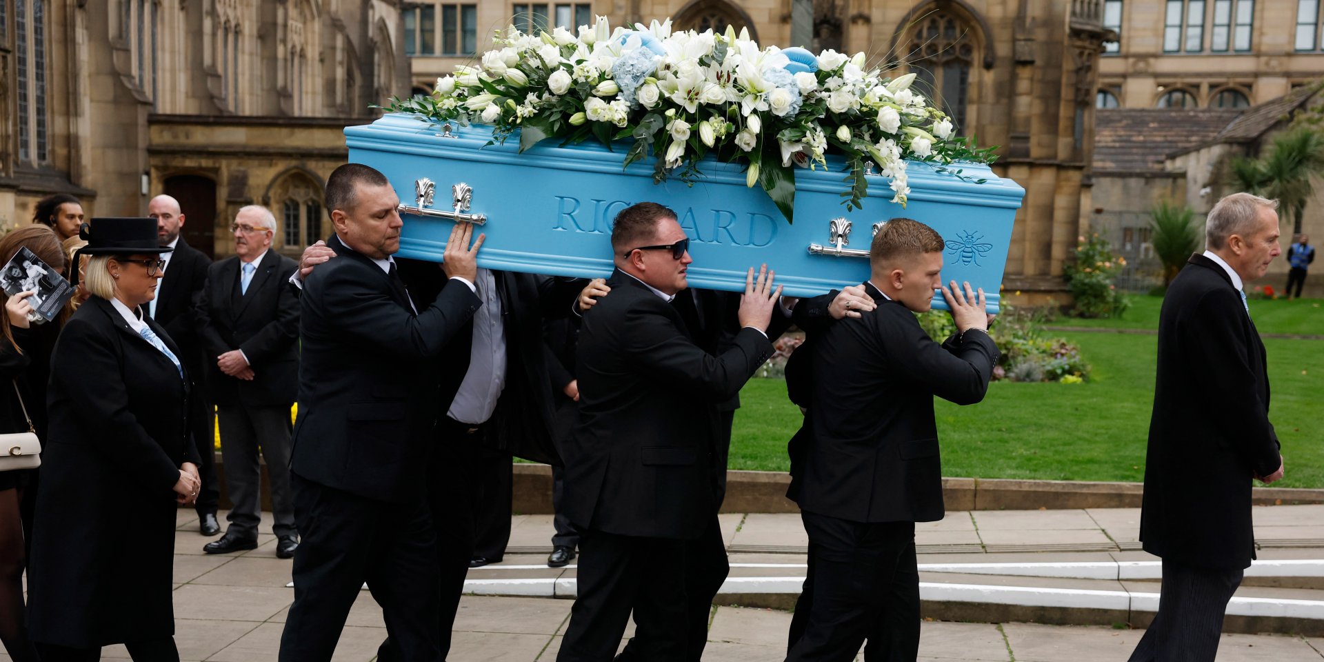 Похорон Хаттона (Фото: Reuters/Jason Cairnduff)