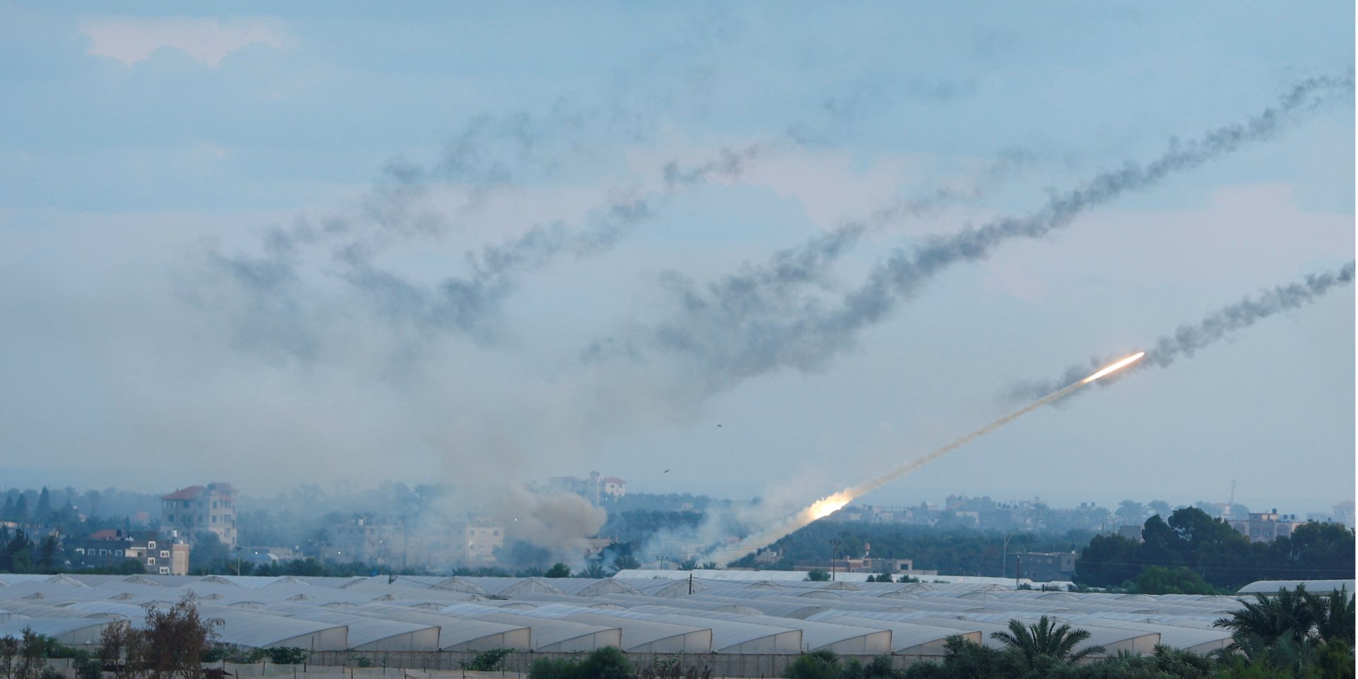 Rockets launched at Israel from Gaza (Photo: REUTERS/Ibraheem Abu Mustafa)