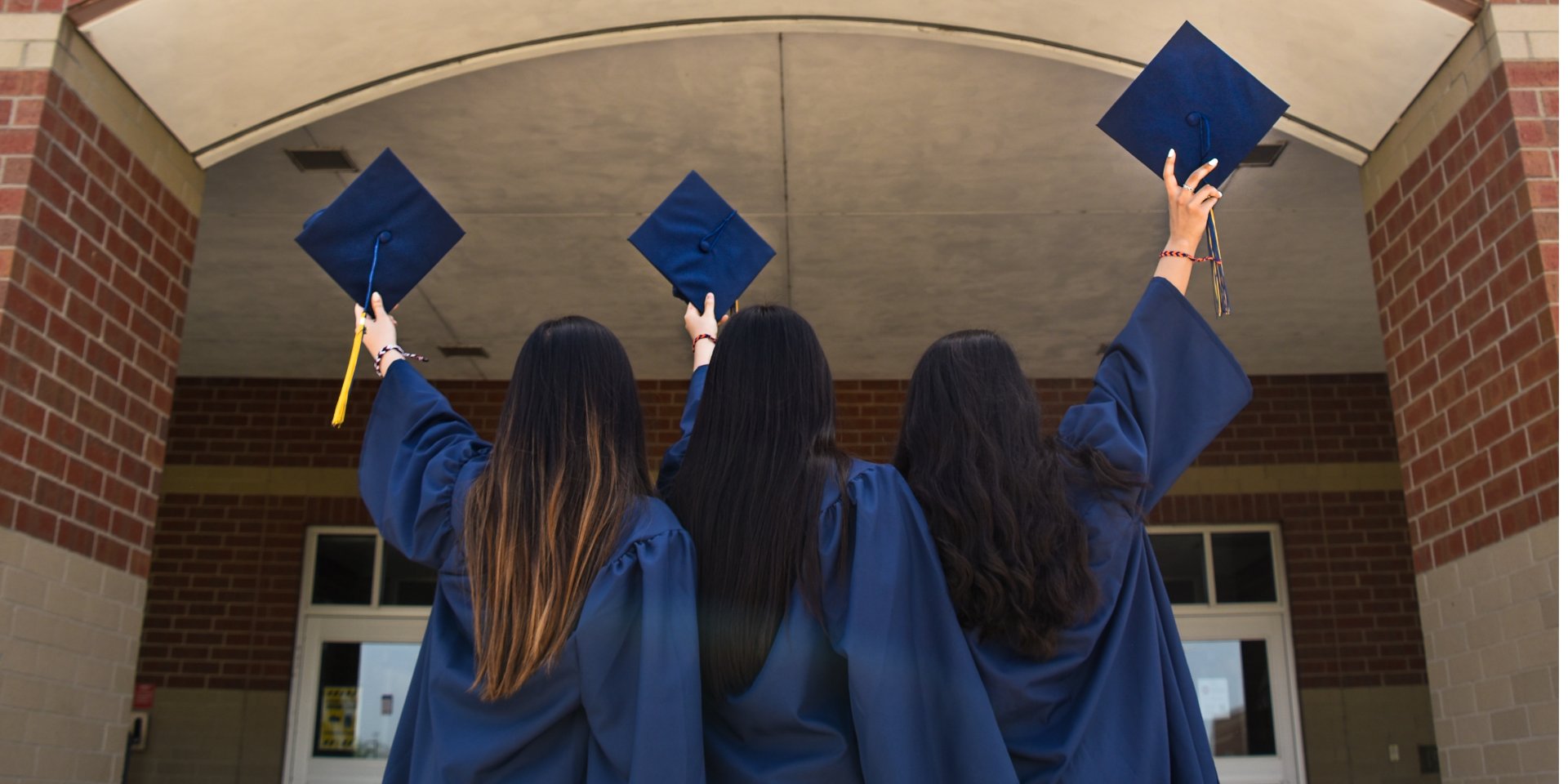 Дослідники припускають, що американці з дипломами живуть набагато довше (Фото: Leon Wu)