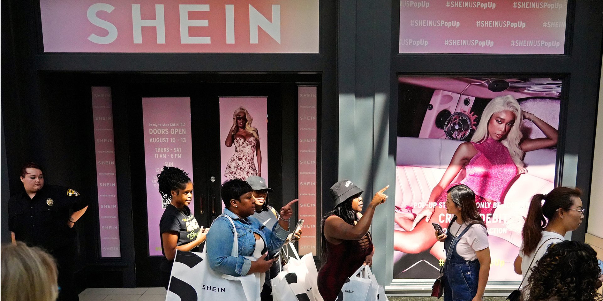 Китайский продавец одежды Shein поощряет клиентов покупать много и спонтанно (Фото: USA TODAY via Reuters)