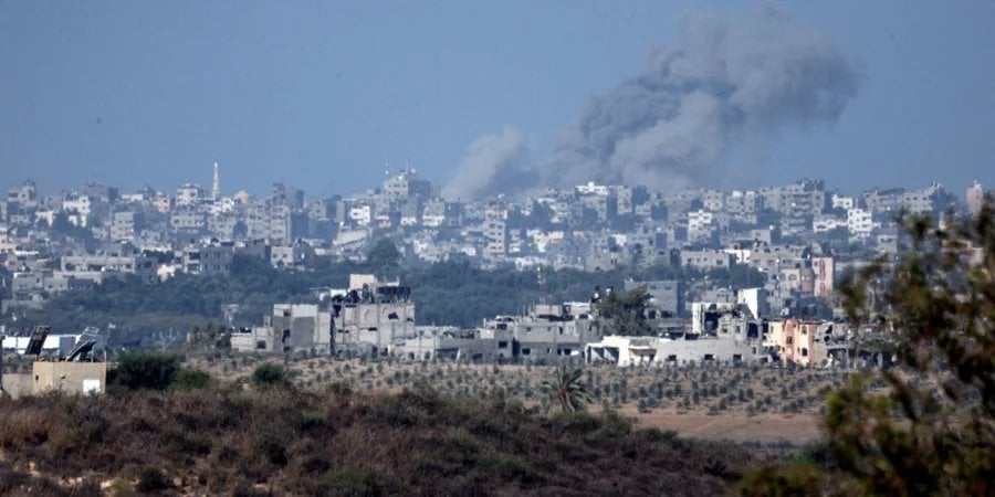 Israel strikes the Gaza Strip (Photo: Amir Cohen/Reuters)