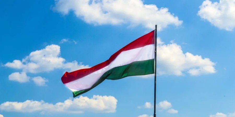Flag of Hungary (Photo: lmaresz / Pixabay)